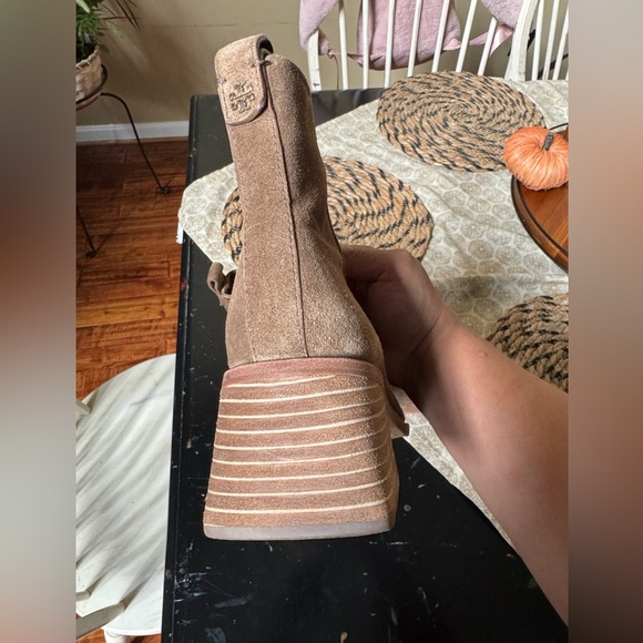 Tory Burch Casual 60mm Zip Up Bootie Size 9.5 - Picture 2 of 11